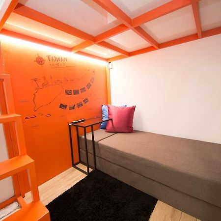 Sleepbox Hostel Taipei Bagian luar foto