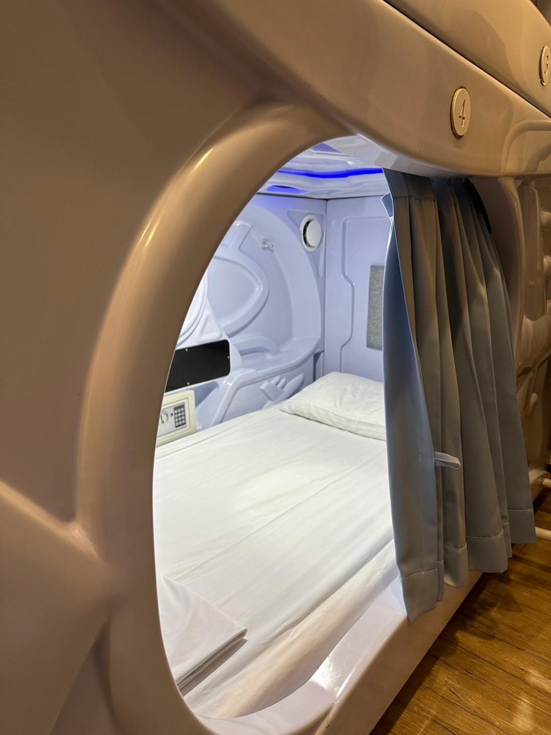 Sleepbox Hostel Taipei Bagian luar foto