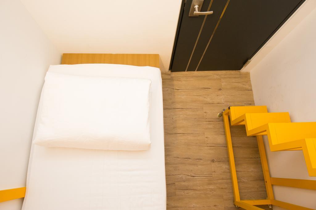 Sleepbox Hostel Taipei Bagian luar foto
