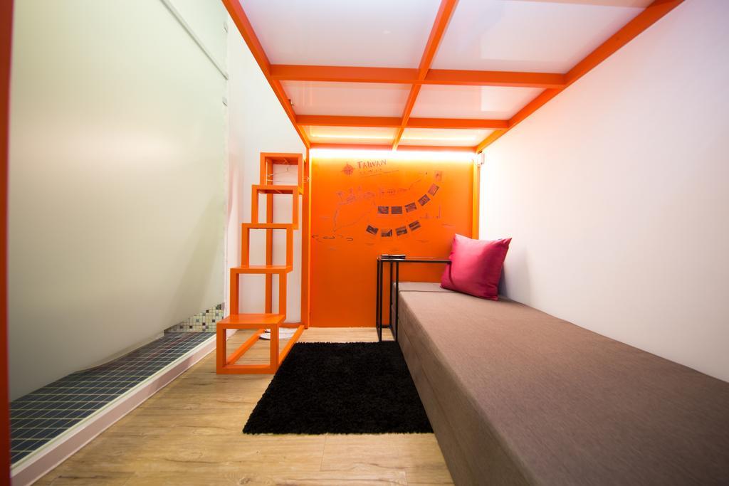 Sleepbox Hostel Taipei Bagian luar foto